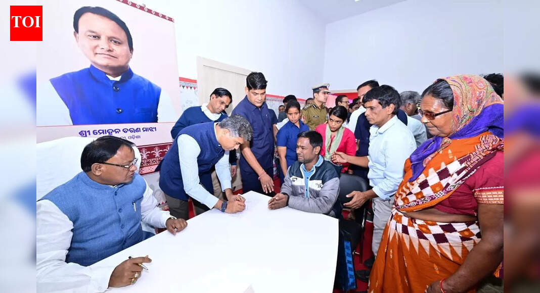 CM chairs 1st grievance hearing session of 2026