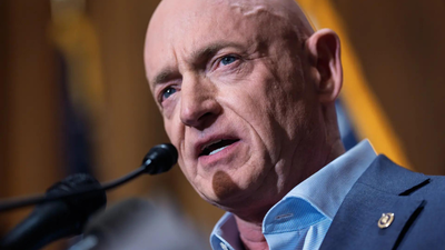'I got shot at': Mark Kelly reacts to Pentagon's decision to demote him over 'disobey unlawful orders' video