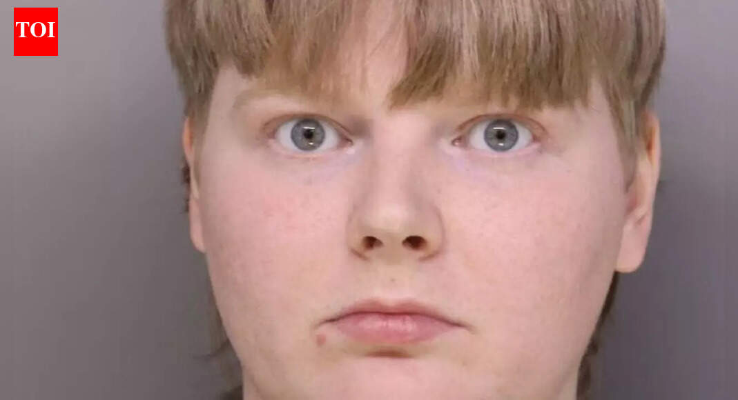 Who is William DeFoor? 'Crazy' man arrested for attacking JD Vance's home