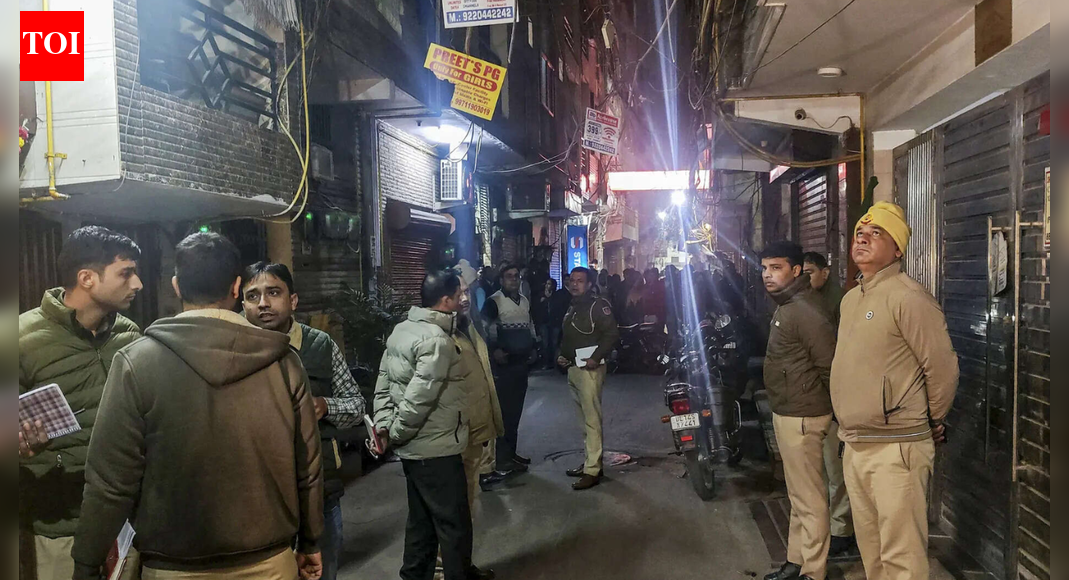 Delhi man walks into police station, confesses to killing mother, 2 siblings