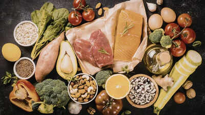 8 everyday foods that could help slow ageing naturally