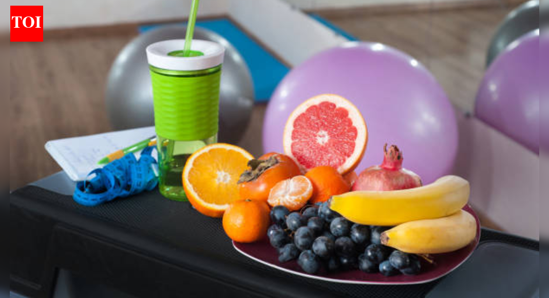 Why you should eat fruits before hitting gym in morning
