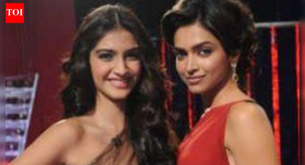 Sonam Kapoor sends birthday wishes to Deepika Padukone with a throwback moment - See PIC