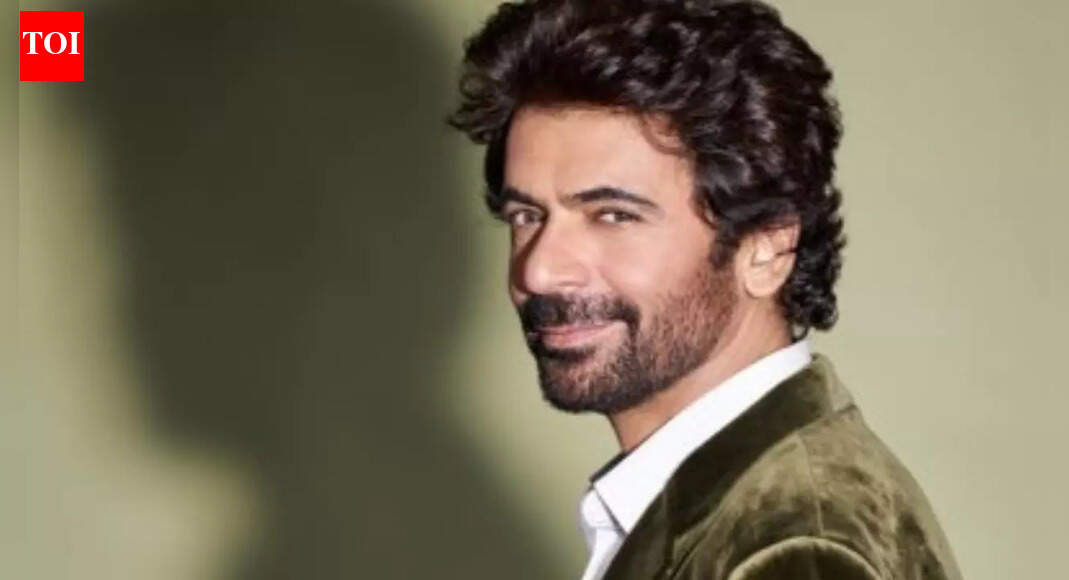 Sunil Grover’s 19/20 Aamir Khan: Netizens call 'The Great Indian Kapil Show 4' actor 'Chameleon' and ask, 'Is there anything you CANNOT do?'