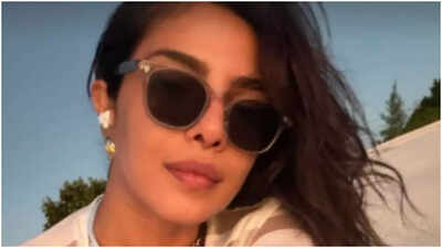 'Varanasi' star Priyanka Chopra shares sunset reflections from the beach; posts emotional 2026 New Year message: 'There's always light on the other side of the tunnel '