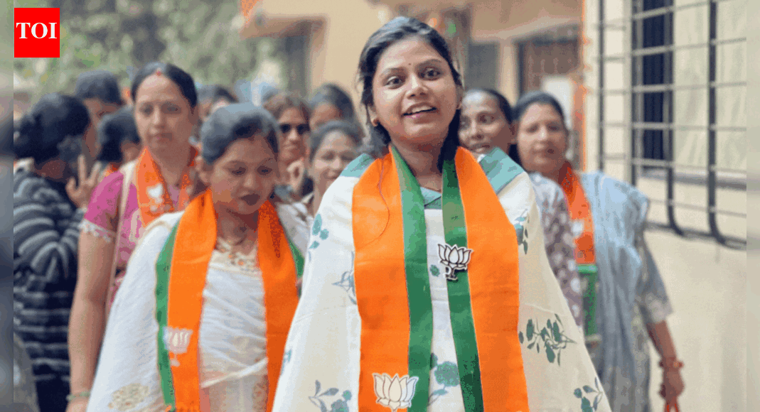 9 months pregnant, BJP candidate Namita Pawar hits the streets to campaign in Nalasopara West