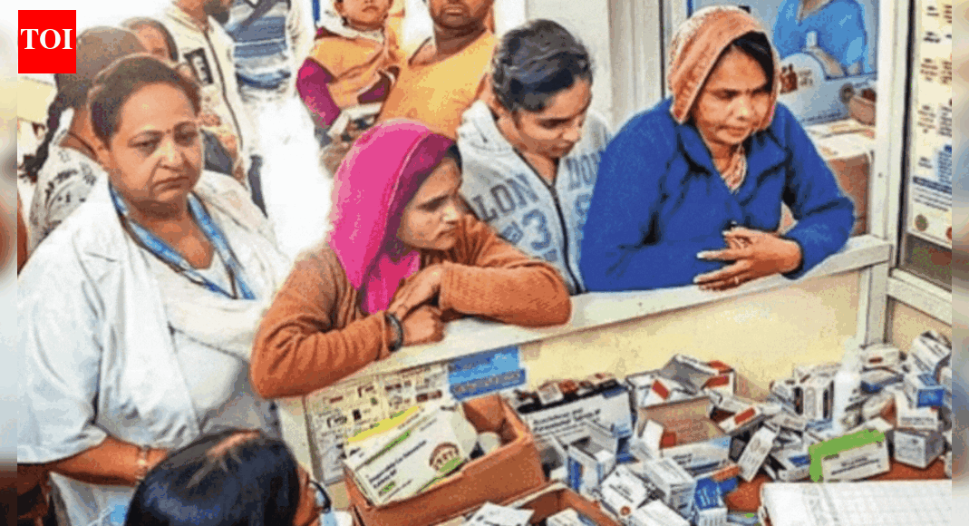 Indore water contamination: Amid deaths, 3 tenant families leave Bhagirathpura; residents rush to govt clinics