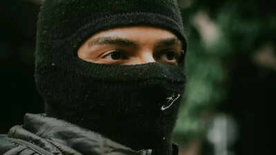 குரங்கு தொப்பி தோற்றம்: அது எப்படி நாகரீகமாக இல்லாமல் இந்திய குளிர்காலத்தின் ஒரு பகுதியாக மாறியது