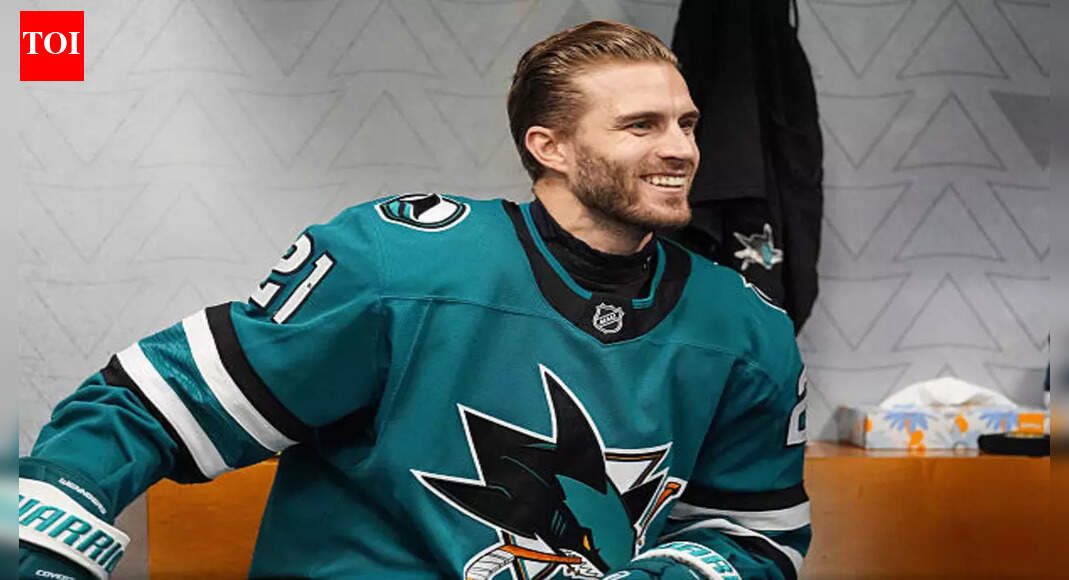 Alex Wennberg's three-year contract extension allows San Jose Sharks to rebuild their core offense