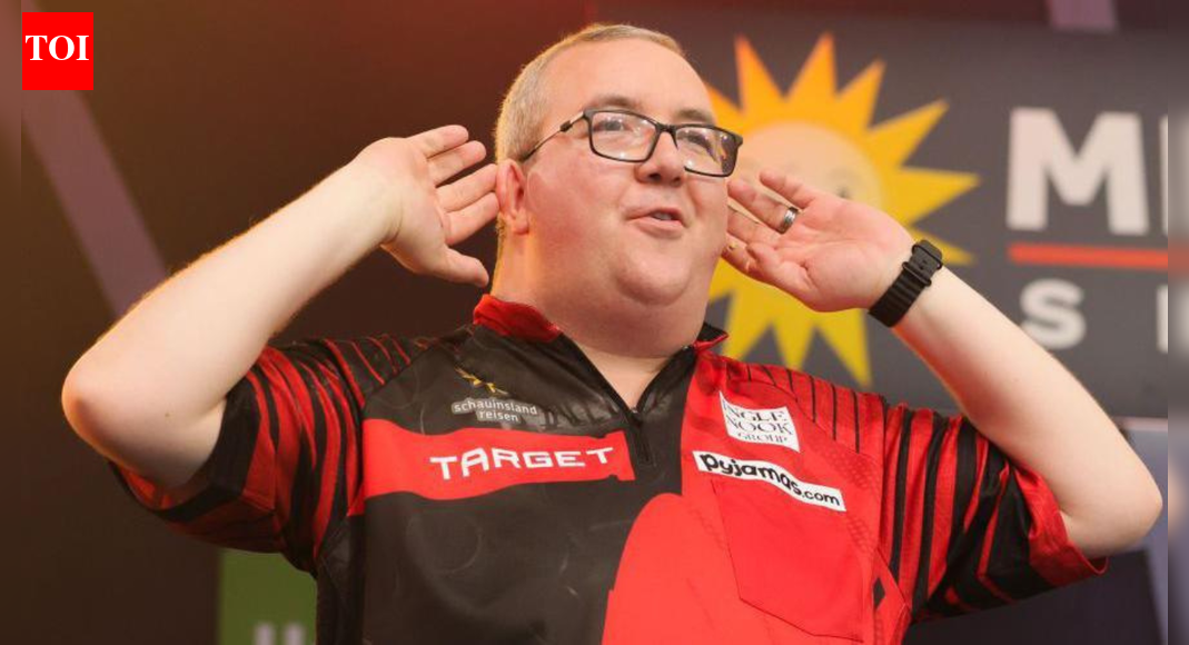 Stephen Bunting's net worth: Career prize money, endorsements, and how much the darts star earns
