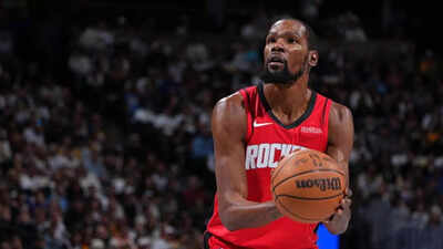 Kevin Durant keeps rewriting history as another all-time scoring milestone nears