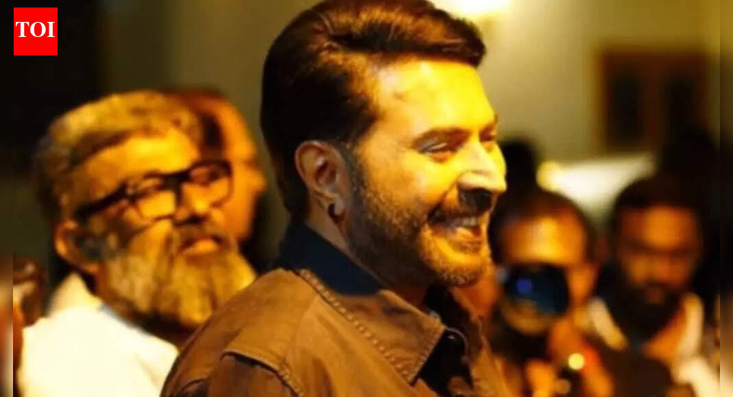 After 22 years Mammootty returns as Shanmughan with a TWIST; 'Thudarum's Prakash Varma plays central role