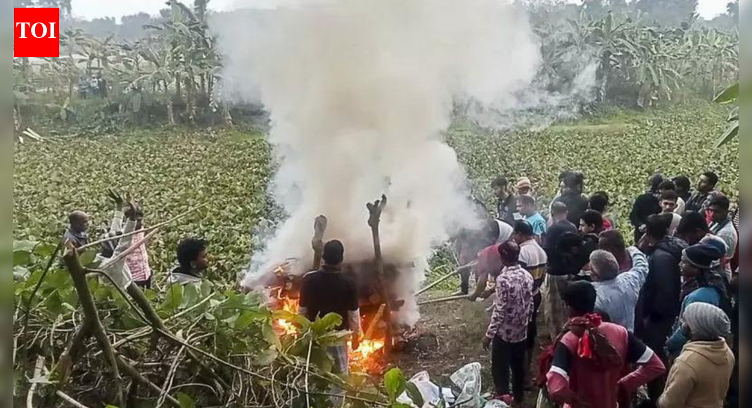 'Called out of factory, shot 7 times': Hindu man gunned down in Bangladesh