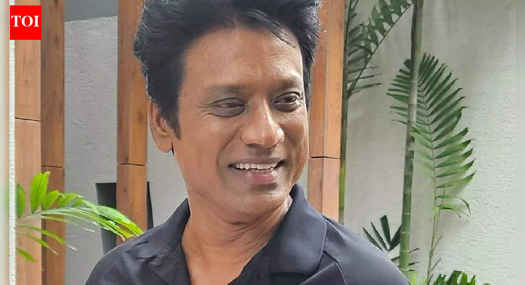 SJ Suryah meets with an accident on 'Killer' set; hospitalised with leg injuries, shoot put on hold