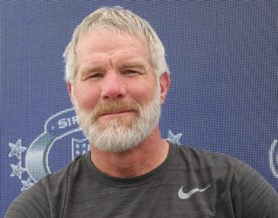 Fans showered Brett Favre with love as he shares heartbreaking update on his Parkinson’s diagnosis