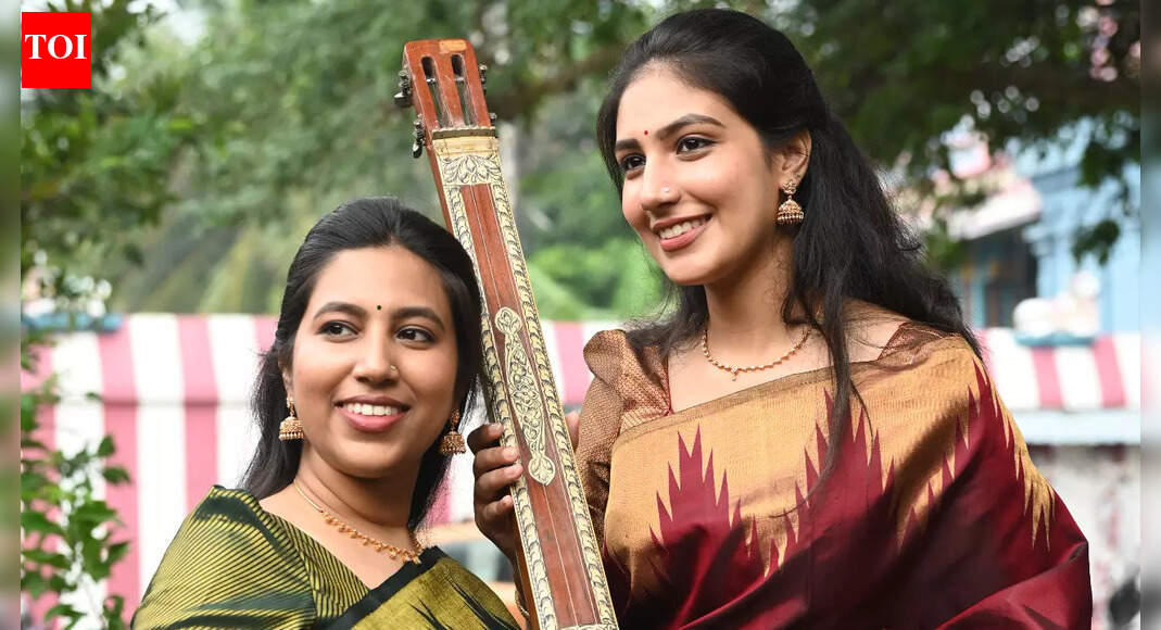 Mayakkum Margazhi: As a performing artiste, I want 3-hour concerts; as a rasika, I want it to be 1.5 hours, say Srinidhi and Harini Senthilkumar