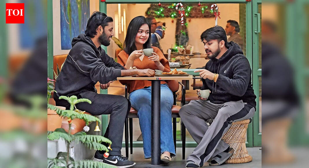 Kolkata’s winter affair turns cafes into cosy hotspots