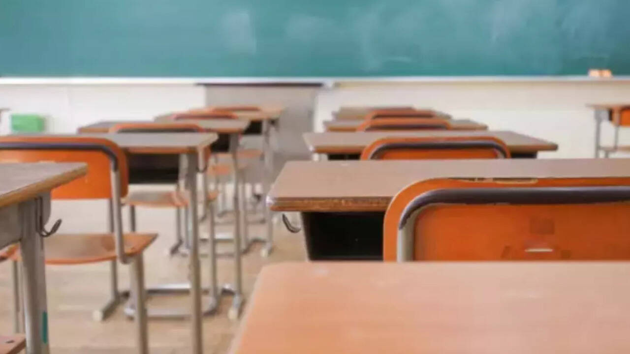 Cold Wave Alert: Punjab Schools Closed Till Jan 13, UP Till Jan 15 ...