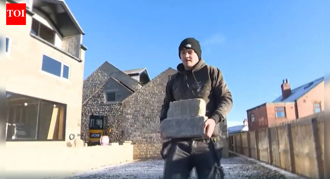 Who is Charlie Manby? Darts hero who returns to bricklaying job after dream World Darts Championship run and win of $60,000