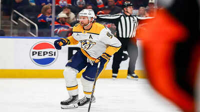 Steven Stamkos scores 600th career goal as Nashville Predators get back into playoff picture after recent loss