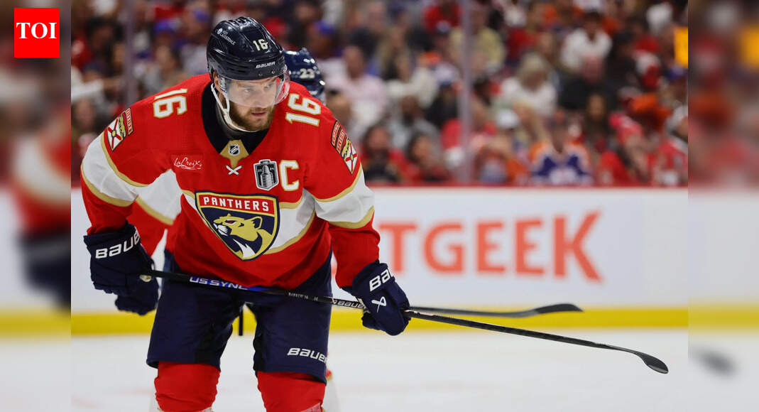 Is Florida Panthers captain Aleksander Barkov likely to return this season after knee surgery?