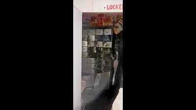 22 lockers broken into in Sangli district cooperative bank branch, gold and silver stolen