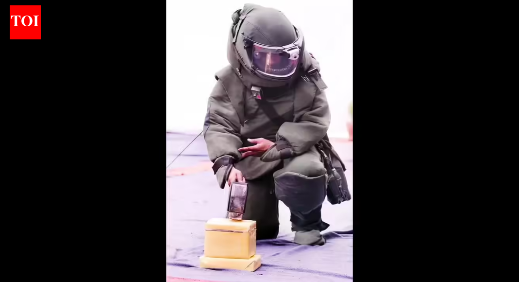 Series of bomb hoaxes hits court work in 7 states