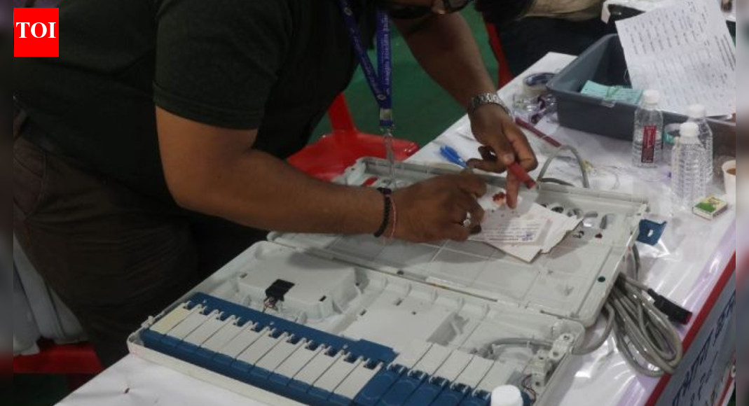 BMC polls: Teachers, school staff seek paid rest day after election duty; cite long hours and exhaustion