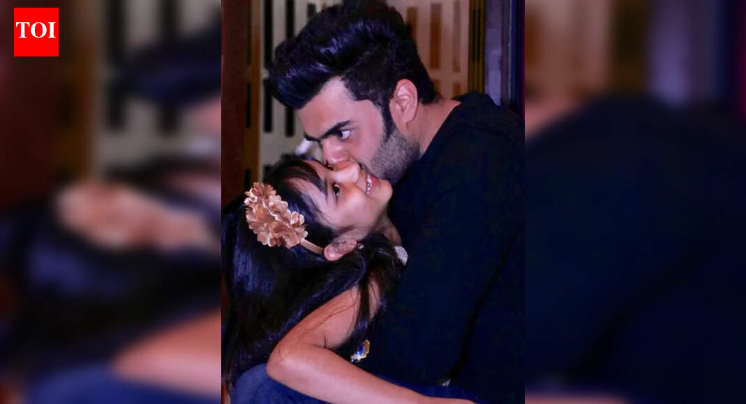 Maniesh Paul's daughter turns 15: Actor hopes he and his kid never get tired of their 'stupid jokes'