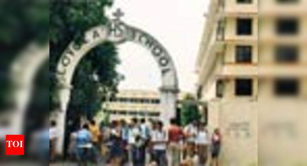 Loyola first to admit all 25% BPL students - Times of India