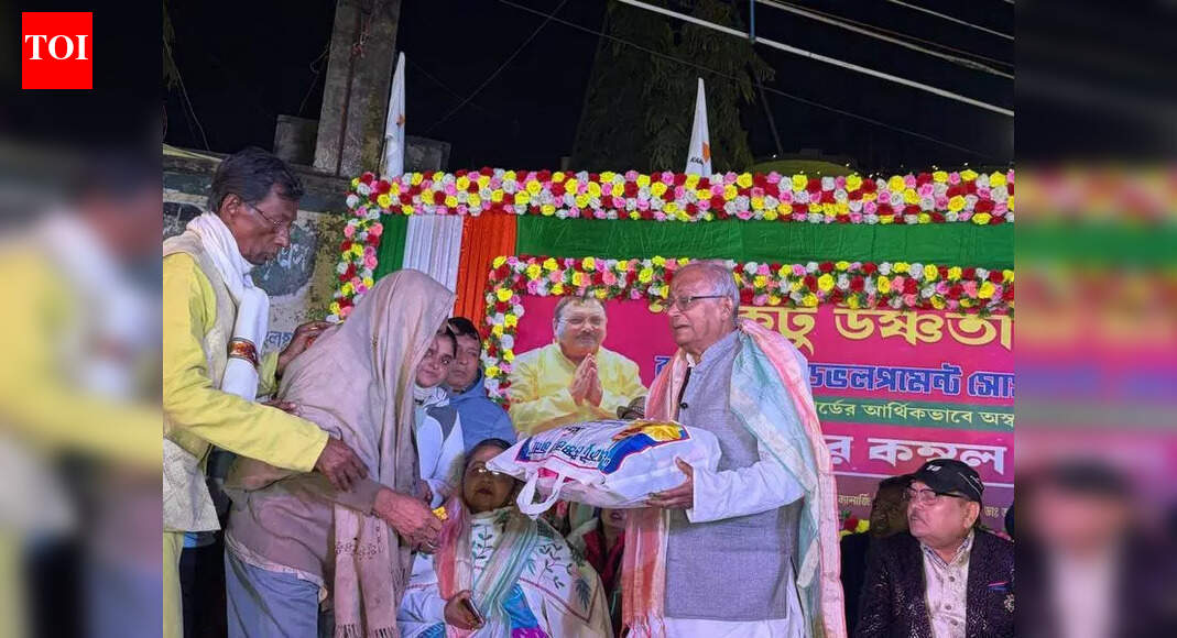 In pre-poll season, netas use dipping temp for voter outreach