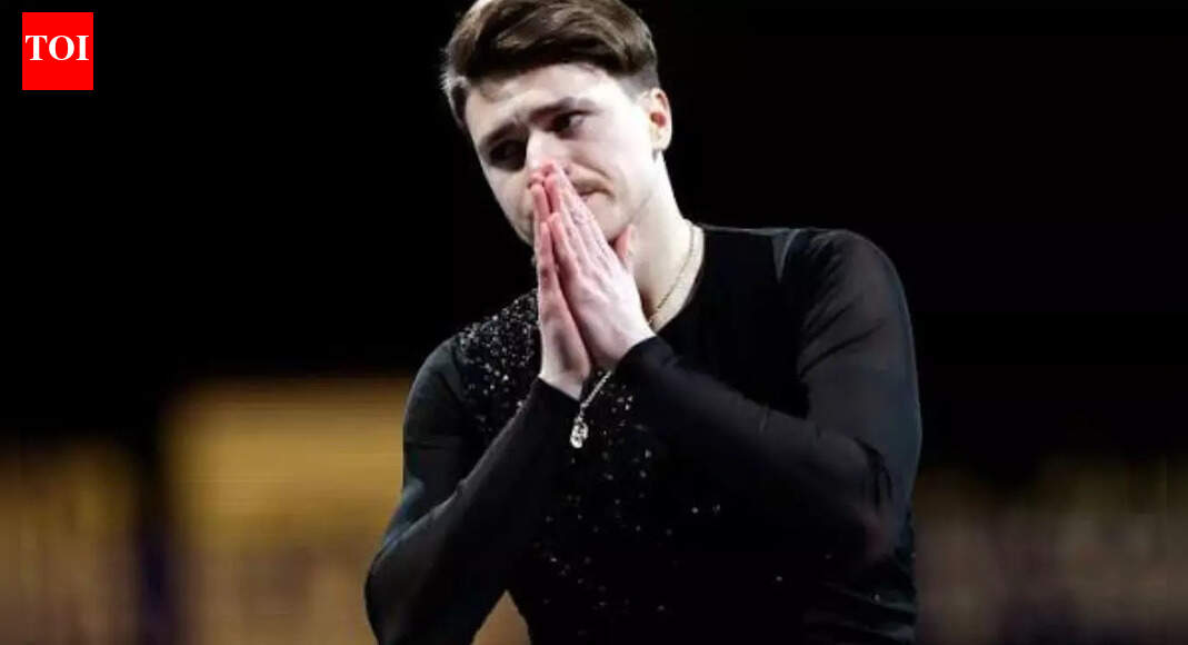Maxim Naumov honors late parents with emotional tribute at U.S. Figure Skating Championships one year after Washington, D.C. plane crash
