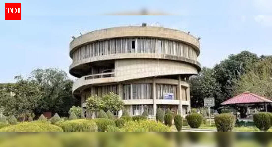 Travel pays better now: PU adopts new TA/DA rates, ends 2009-era system ...