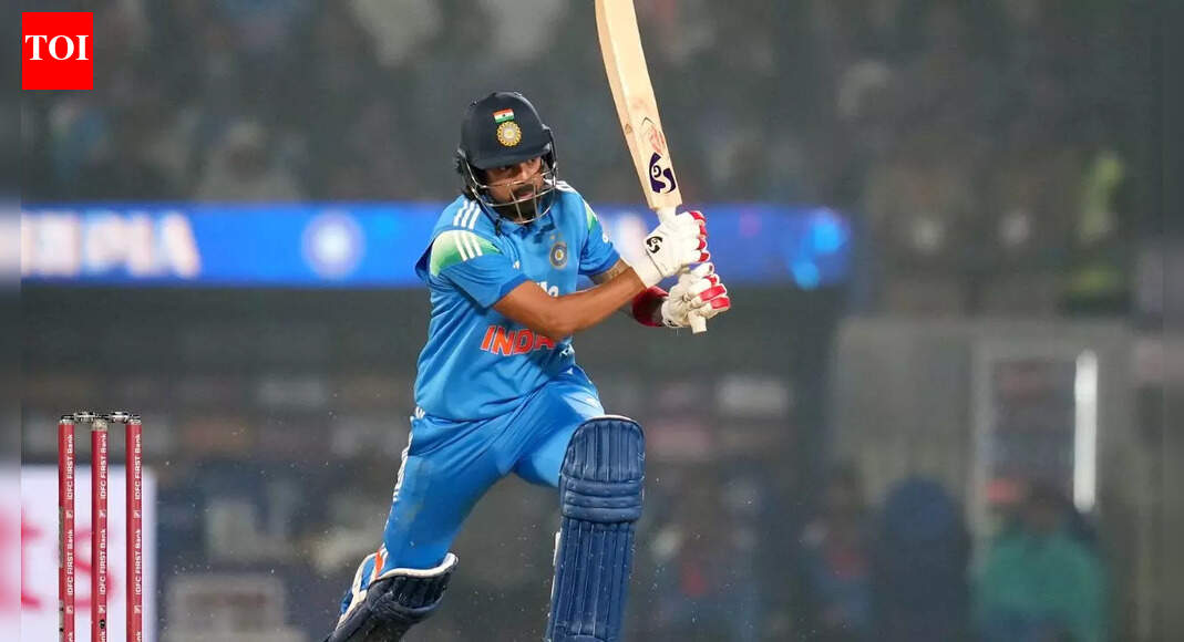 IND vs NZ Live Score, 1st ODI: Shubman Gill falls as India lose second wicket  timesofindia.indiatimes.com