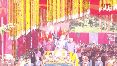 Damroo in hand, 108 horses in procession: PM Modi takes part in ‘Shaurya Yatra’ at Somnath; offers puja