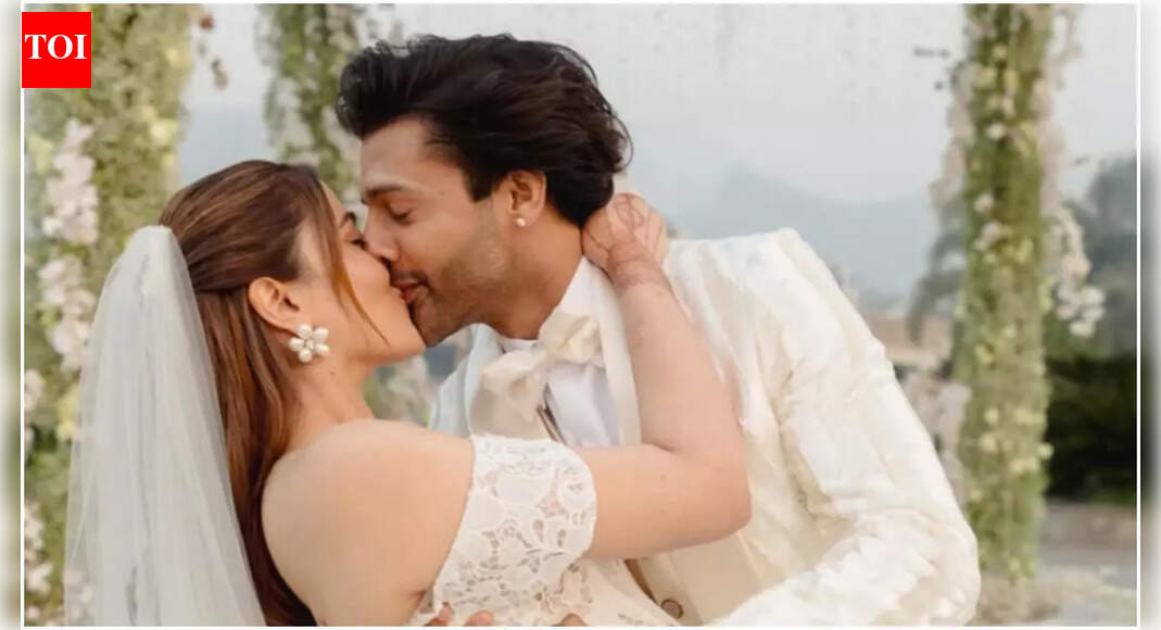 Nupur Sanon and Stebin Ben drop PICTURES from their Christian wedding with caption, 'I did, I DO, I will Always'