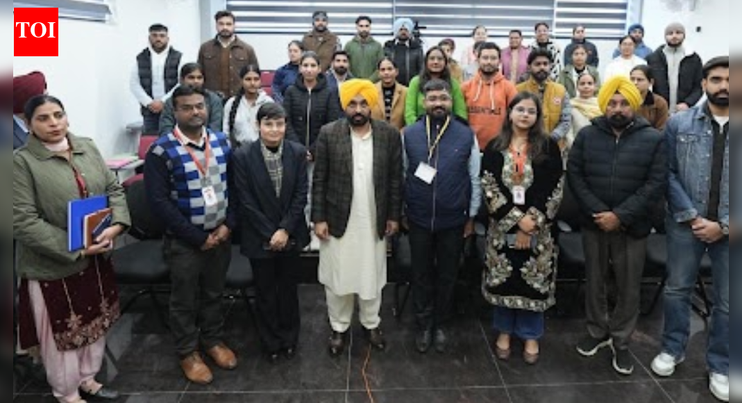 Punjab government preparing youth for competitive exams through Mission Pragati: CM Mann