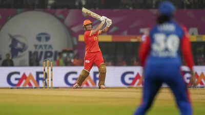  Devine intervention at DY Patil; Sophie carnage lights up WPL - Watch