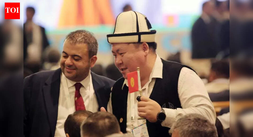 Welspun to invest Rs 5,000cr, eyes global leadership in pipe manufacturing