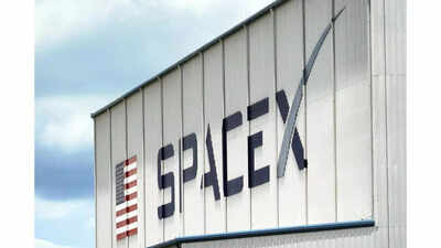 Elon Musk's SpaceX gets FCC permission to launch 7,500 Starlink satellites just days after its VP announced major changes in ...