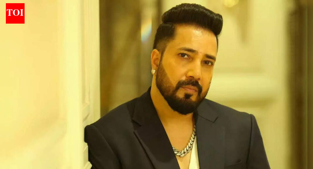 Mika Singh offers 10 acres of land for stray dogs, urges Supreme Court to ensure humane welfare measures