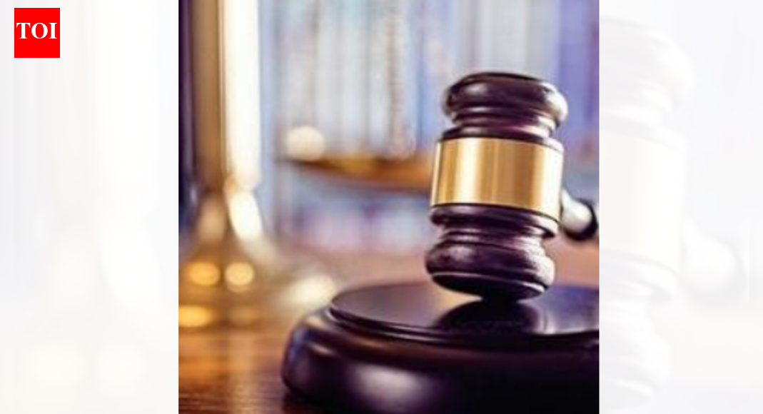 Rare visits do not amount to shared conjugal life: HC