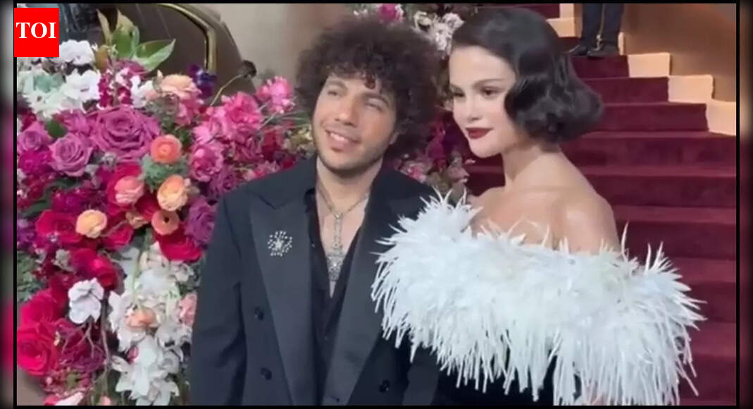 Selena Gomez and Benny Blanco share a sweet moment at the Golden Globes red carpet