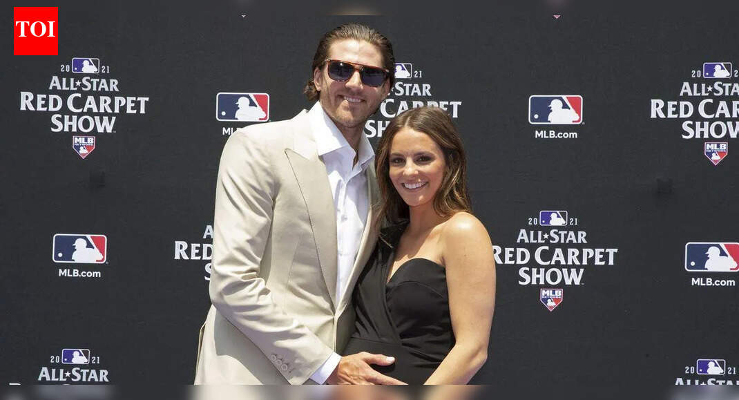 Kevin Gausman’s wife Taylor shares Instagram photos as Kara Bieber’s heartfelt four-word comment captures fans’ attention