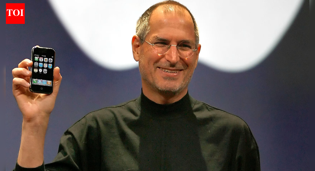 Quote of the day by Steve Jobs: What Apple founder said when he introduced first-ever iPhone in January 2007