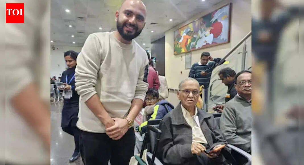 'No entourage, no special seats': Fintech co-founder shares airport moment with Infosys icon Narayana Murthy; netizens applaud