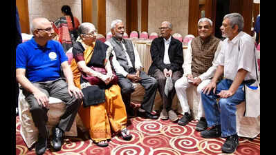 Golden reunion: At 50, KV Malleshwaram’s Class of ’75 comes home to Bengaluru to thank teachers