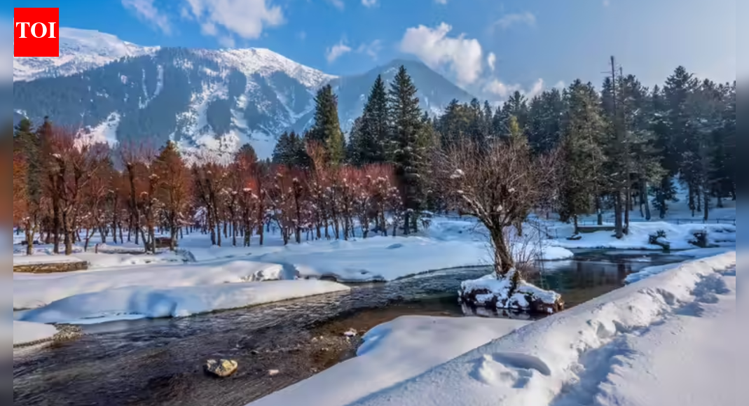 Frozen waterfall, heli-skiing in Gulmarg, help Kashmir bring back tourists