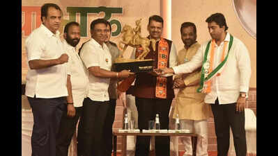 We aim to make 1 crore women in state ‘lakhpati didis’: Fadnavis