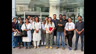 Navi Mumbai: Over 40 animal rights activists visit NMMC chief over stray dog issue